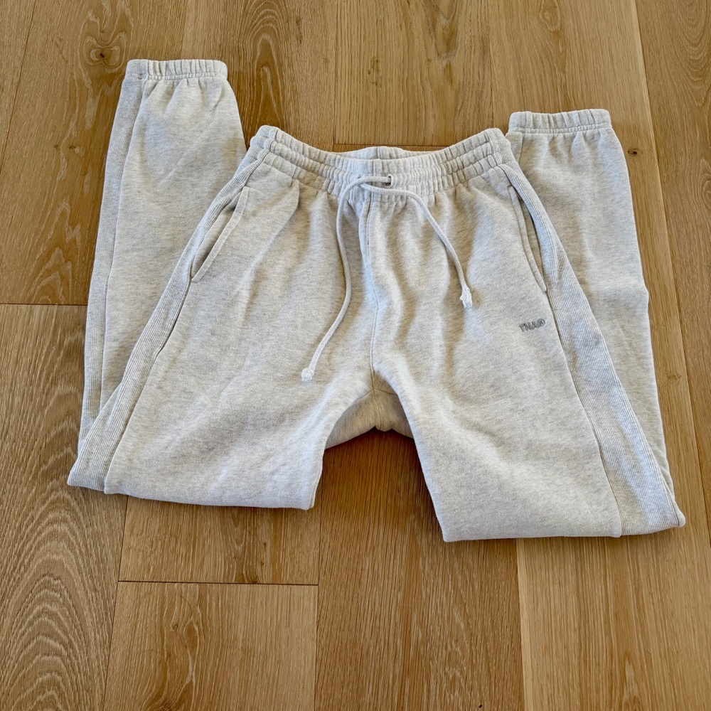 aritzia tna cozy fleece boyfriend sweatpants